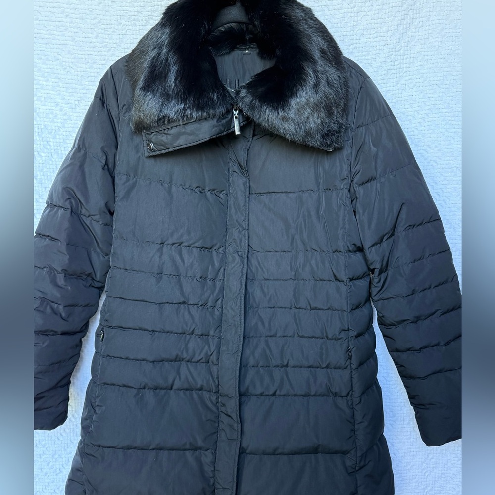 Hillary Radley Duvet Down Puffer with Fur Collar in black size 6